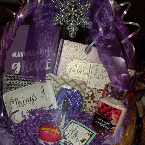 Custom Baskets - Picture 4 of 8